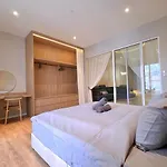 Lovely & Comfy Quill Residence, Near Monorail& Quill City Mall